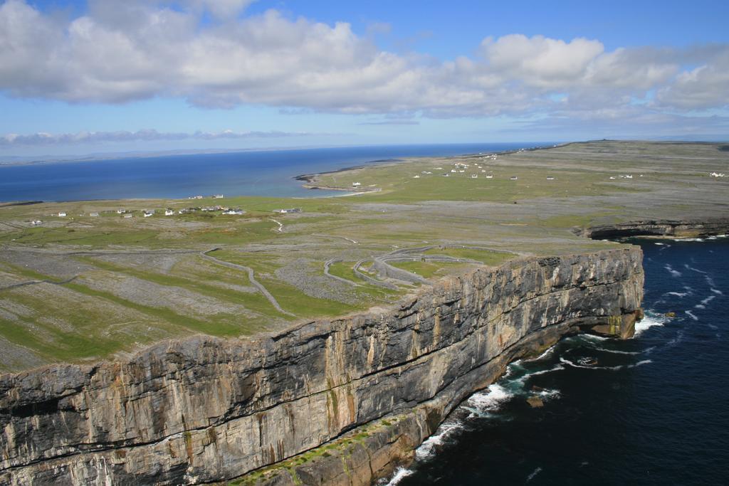 Aran Islands Hotel 3*